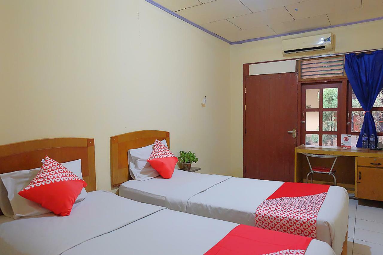 Oyo 1590 Hotel Jambi Prima Екстер'єр фото