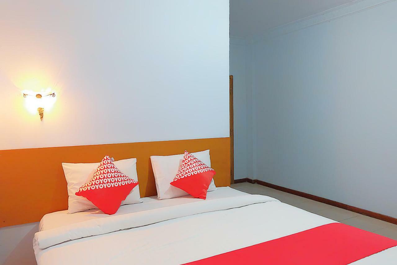 Oyo 1590 Hotel Jambi Prima Екстер'єр фото