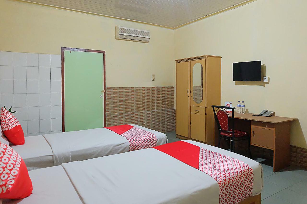 Oyo 1590 Hotel Jambi Prima Екстер'єр фото